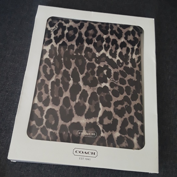 Coach iPad 2, 3, or 4 Case Leopard NWT - Picture 1 of 4